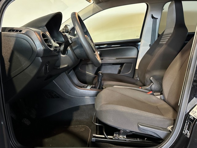 VOLKSWAGEN UP 1.0 BMT MOVE UP! NAP l BLACK ED l 5DRS l BLUETOOTH l AIRCO l , SK Autos, Emmen
