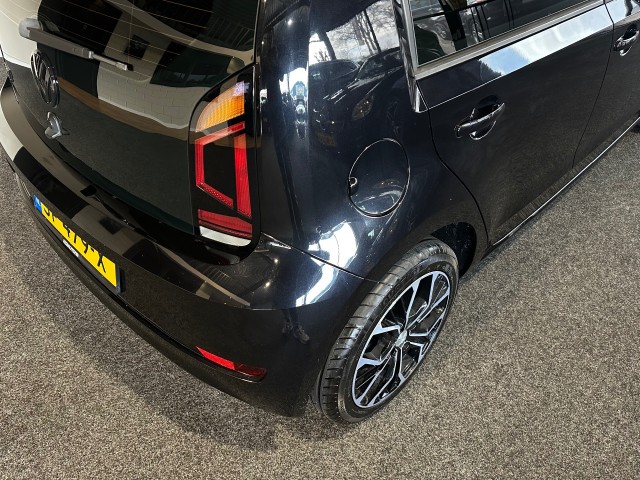 VOLKSWAGEN UP 1.0 BMT MOVE UP! NAP l BLACK ED l 5DRS l BLUETOOTH l AIRCO l , SK Autos, Emmen