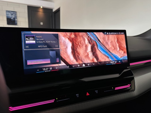 BMW 5-SERIE 530E M SPORT EDITION l NAP l HK SOUND l ACC l TREKHAAK l LED l , SK Autos, Emmen