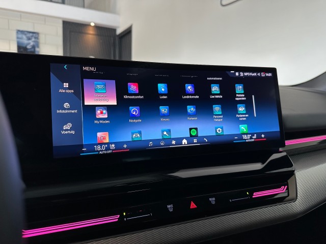 BMW 5-SERIE 530E M SPORT EDITION l NAP l HK SOUND l ACC l TREKHAAK l LED l , SK Autos, Emmen