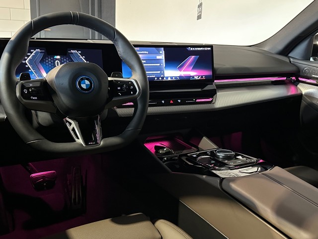 BMW 5-SERIE 530E M SPORT EDITION l NAP l HK SOUND l ACC l TREKHAAK l LED l , SK Autos, Emmen