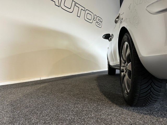 OPEL CORSA 1.4-16V 111 EDITION l NAP l AUTOMAAT l CRUISE l NAVI l TREKHAAK l , SK Autos, Emmen