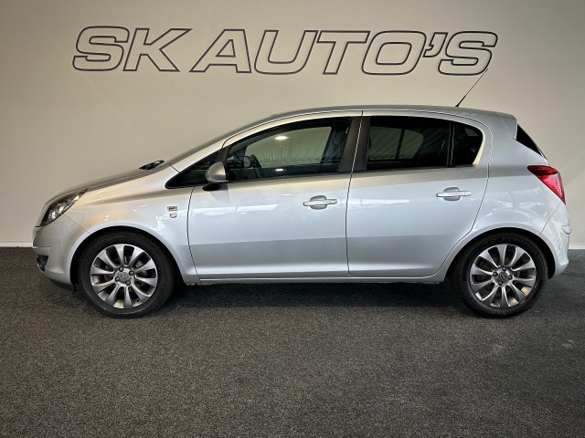 OPEL CORSA 1.4-16V 111 EDITION l NAP l AUTOMAAT l CRUISE l NAVI l TREKHAAK l , SK Autos, Emmen