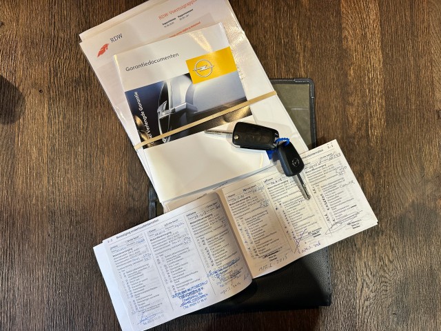 OPEL CORSA 1.4-16V 111 EDITION l NAP l AUTOMAAT l CRUISE l NAVI l TREKHAAK l , SK Autos, Emmen