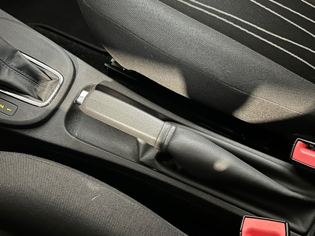 OPEL CORSA 1.4-16V 111 EDITION l NAP l AUTOMAAT l CRUISE l NAVI l TREKHAAK l , SK Autos, Emmen