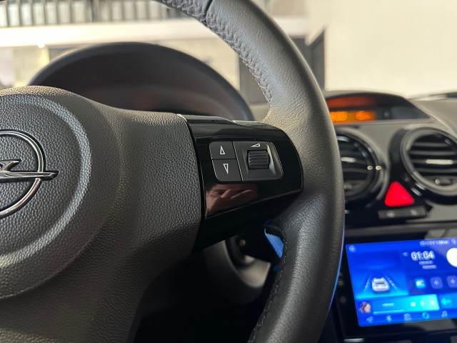 OPEL CORSA 1.4-16V 111 EDITION l NAP l AUTOMAAT l CRUISE l NAVI l TREKHAAK l , SK Autos, Emmen