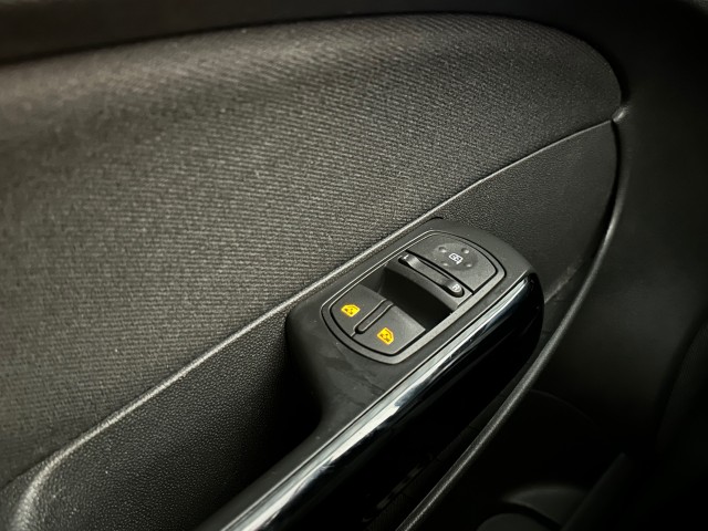 OPEL CORSA 1.4-16V 111 EDITION l NAP l AUTOMAAT l CRUISE l NAVI l TREKHAAK l , SK Autos, Emmen