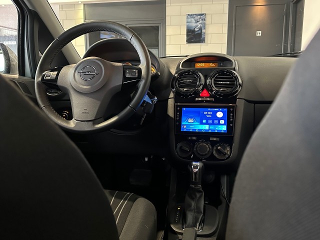 OPEL CORSA 1.4-16V 111 EDITION l NAP l AUTOMAAT l CRUISE l NAVI l TREKHAAK l , SK Autos, Emmen