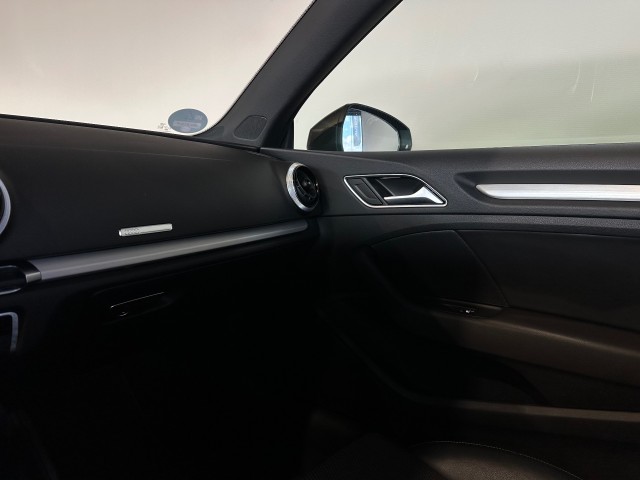 AUDI CABRIOLET 1.5 TFSI COD SP.SL.E NAP l R-LINE l CRUISE l NAVI l LMV l , SK Autos, Emmen