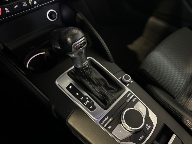 AUDI CABRIOLET 1.5 TFSI COD SP.SL.E NAP l R-LINE l CRUISE l NAVI l LMV l , SK Autos, Emmen