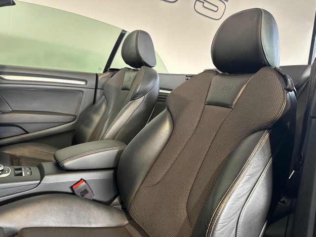 AUDI CABRIOLET 1.5 TFSI COD SP.SL.E NAP l R-LINE l CRUISE l NAVI l LMV l , SK Autos, Emmen