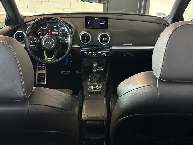 AUDI CABRIOLET 1.5 TFSI COD SP.SL.E NAP l R-LINE l CRUISE l NAVI l LMV l , SK Autos, Emmen