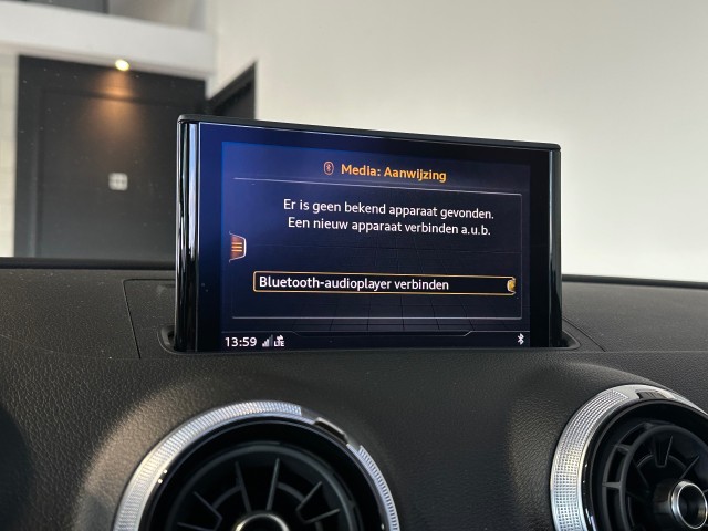 AUDI CABRIOLET 1.5 TFSI COD SP.SL.E NAP l R-LINE l CRUISE l NAVI l LMV l , SK Autos, Emmen