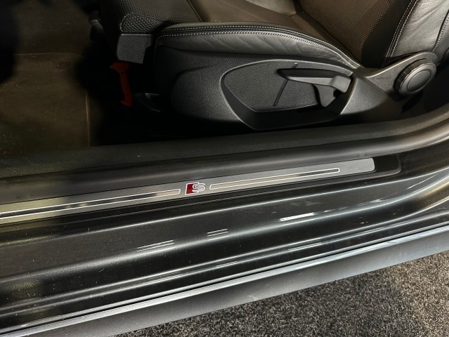 AUDI CABRIOLET 1.5 TFSI COD SP.SL.E NAP l R-LINE l CRUISE l NAVI l LMV l , SK Autos, Emmen