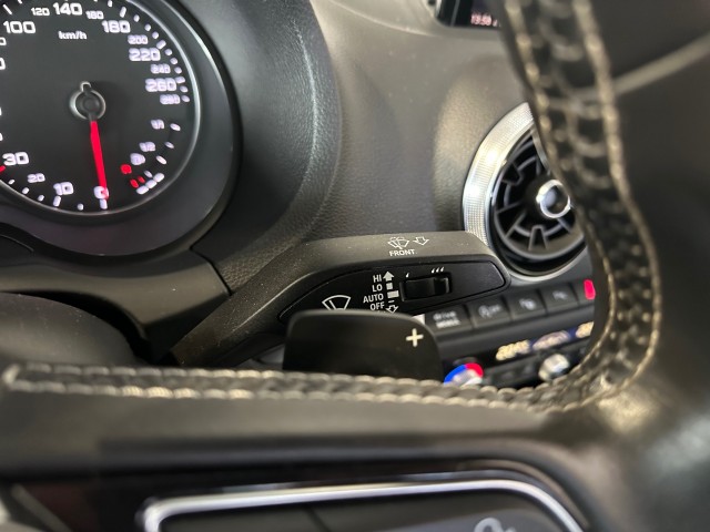 AUDI CABRIOLET 1.5 TFSI COD SP.SL.E NAP l R-LINE l CRUISE l NAVI l LMV l , SK Autos, Emmen