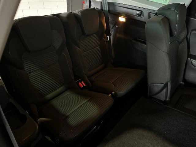 RENAULT SCENIC 1.3 TCE LIMITED l 7PRS l NAP l AUTOMAAT l PANORAMA l CAMERA l NAVI l , SK Autos, Emmen