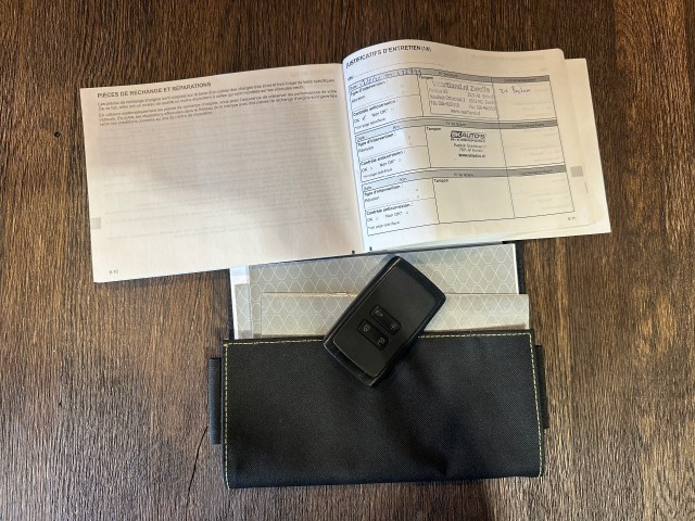 RENAULT SCENIC 1.3 TCE LIMITED l 7PRS l NAP l AUTOMAAT l PANORAMA l CAMERA l NAVI l , SK Autos, Emmen