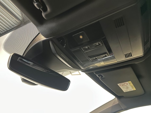 VOLKSWAGEN T-ROC 2.0 TSI 4MOTION SP. l DIGITAAL DASH l ELEK ACHTERKL l CAMERA l STOELVERW l , SK Autos, Emmen