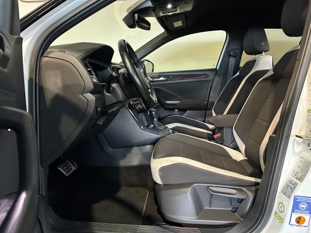 VOLKSWAGEN T-ROC 2.0 TSI 4MOTION SP. l DIGITAAL DASH l ELEK ACHTERKL l CAMERA l STOELVERW l , SK Autos, Emmen