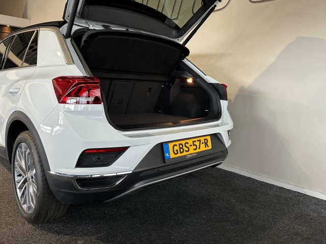 VOLKSWAGEN T-ROC 2.0 TSI 4MOTION SP. l DIGITAAL DASH l ELEK ACHTERKL l CAMERA l STOELVERW l , SK Autos, Emmen