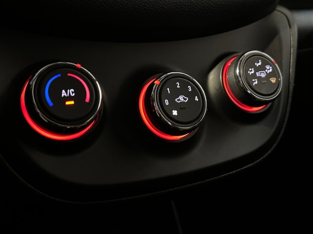 OPEL KARL 1.0 ROCKS ONL. ED. l NAP l CARPLAY l CRUISE l 5DRS l LMV l , SK Autos, Emmen