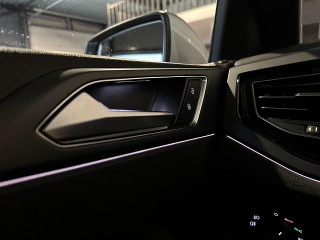 VOLKSWAGEN POLO 1.0 TSI R-LINE BNS l NAP l IQ LIGHT l STOELVERW l ACC l LMV l CARPLAY l , SK Autos, Emmen