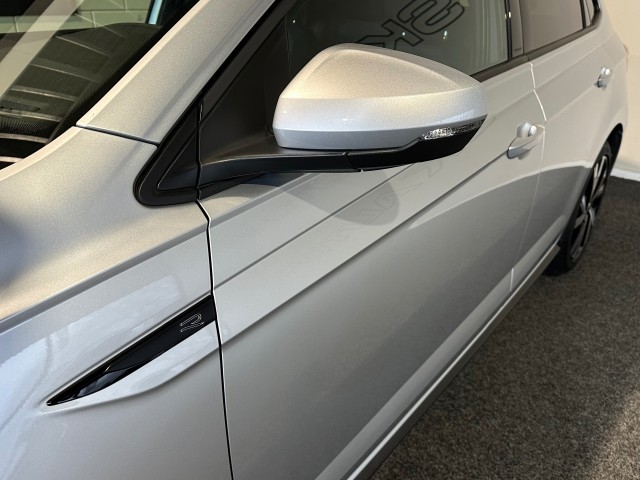 VOLKSWAGEN POLO 1.0 TSI R-LINE BNS l NAP l IQ LIGHT l STOELVERW l ACC l LMV l CARPLAY l , SK Autos, Emmen