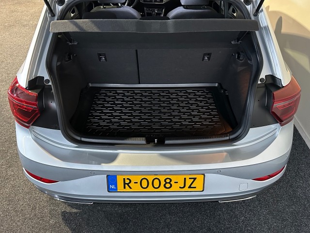 VOLKSWAGEN POLO 1.0 TSI R-LINE BNS l NAP l IQ LIGHT l STOELVERW l ACC l LMV l CARPLAY l , SK Autos, Emmen