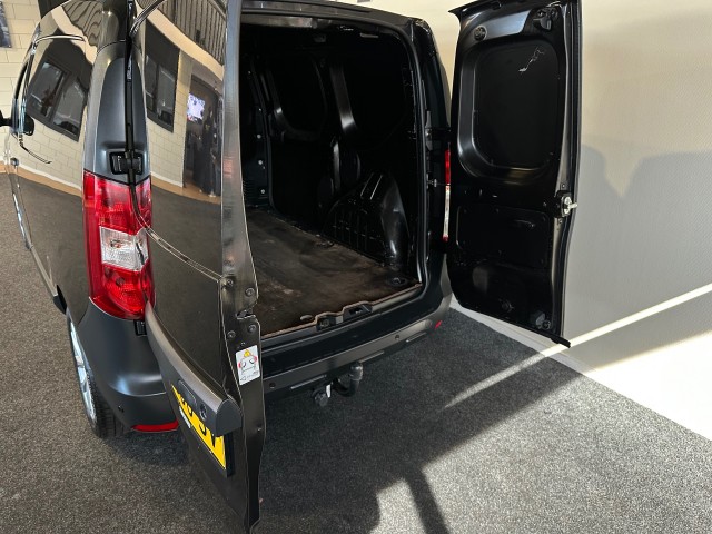 DACIA DOKKER 1.5 DCI 75 ESSENTIAL l NEW DISTRI l SCHUIFDEUR l NAVI l PDC l TREKHAAK l , SK Autos, Emmen