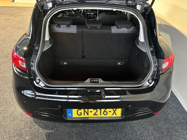 RENAULT CLIO 0.9 TCE NIGHT&DAY l NAP l STARTSTOP l NAVI l PDC l BLUETOOTH l , SK Autos, Emmen