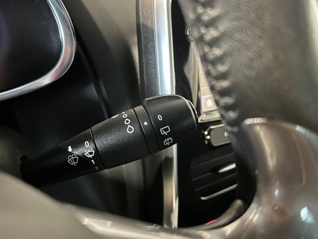 RENAULT CLIO 0.9 TCE NIGHT&DAY l NAP l STARTSTOP l NAVI l PDC l BLUETOOTH l , SK Autos, Emmen