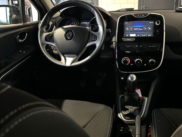 RENAULT CLIO 0.9 TCE NIGHT&DAY l NAP l STARTSTOP l NAVI l PDC l BLUETOOTH l , SK Autos, Emmen