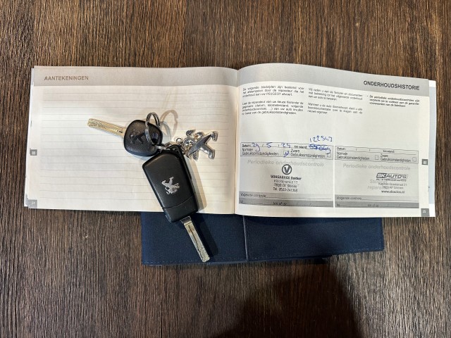 PEUGEOT 108 1.0 E-VTI ACTIVE l NAP l 5DRS l AIRCO l BLUETOOTH l , SK Autos, Emmen