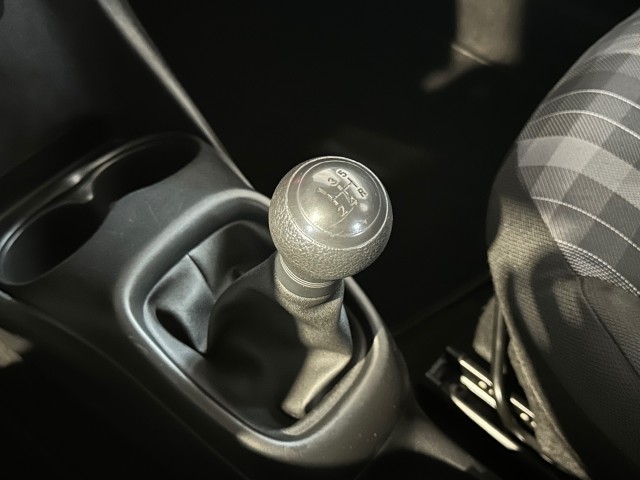 PEUGEOT 108 1.0 E-VTI ACTIVE l NAP l 5DRS l AIRCO l BLUETOOTH l , SK Autos, Emmen