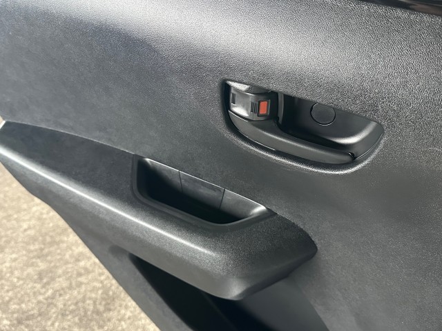 PEUGEOT 108 1.0 E-VTI ACTIVE l NAP l 5DRS l AIRCO l BLUETOOTH l , SK Autos, Emmen