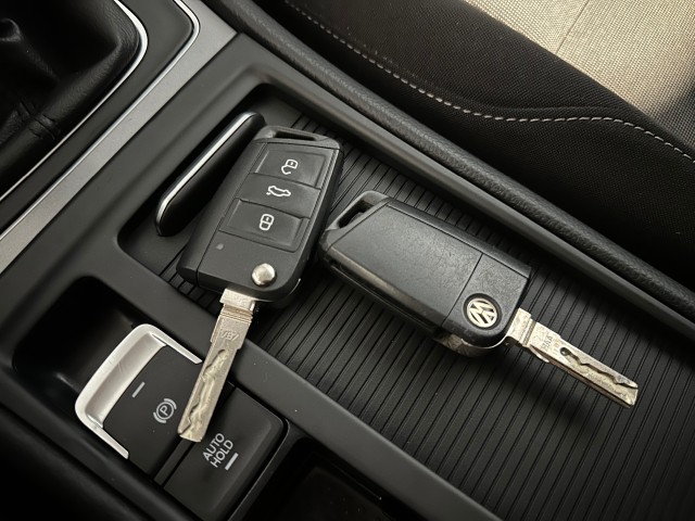 VOLKSWAGEN GOLF 1.2 TSI TREND ED. l 5DRS l NAVI l STOELVERW l LMV l BLUETOOTH l , SK Autos, Emmen