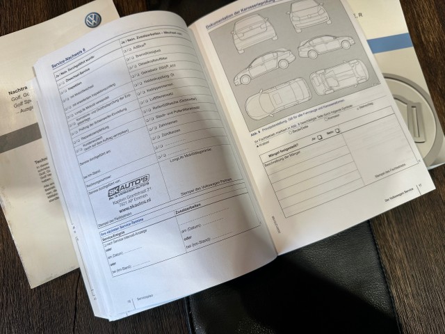 VOLKSWAGEN GOLF 1.2 TSI TREND ED. l 5DRS l NAVI l STOELVERW l LMV l BLUETOOTH l , SK Autos, Emmen