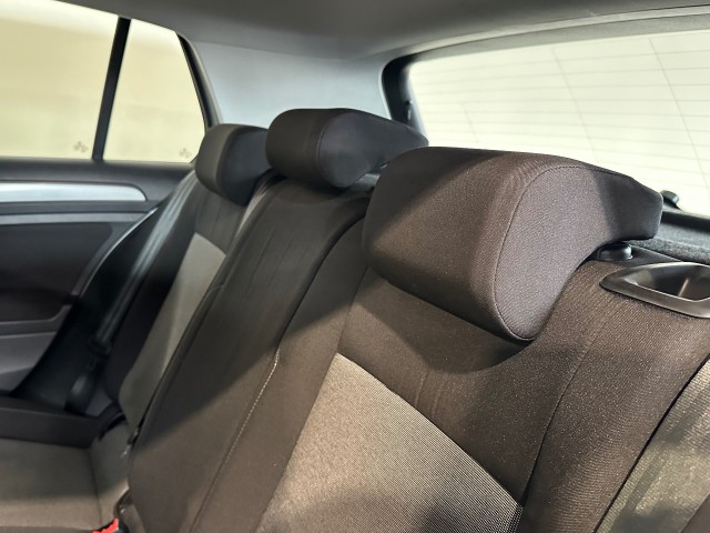 VOLKSWAGEN GOLF 1.2 TSI TREND ED. l 5DRS l NAVI l STOELVERW l LMV l BLUETOOTH l , SK Autos, Emmen