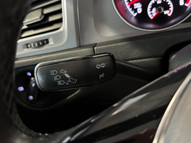 VOLKSWAGEN GOLF 1.2 TSI TREND ED. l 5DRS l NAVI l STOELVERW l LMV l BLUETOOTH l , SK Autos, Emmen