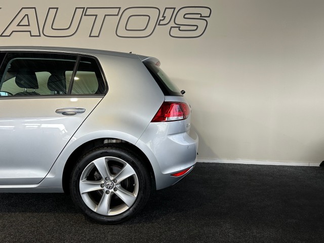 VOLKSWAGEN GOLF 1.2 TSI TREND ED. l 5DRS l NAVI l STOELVERW l LMV l BLUETOOTH l , SK Autos, Emmen