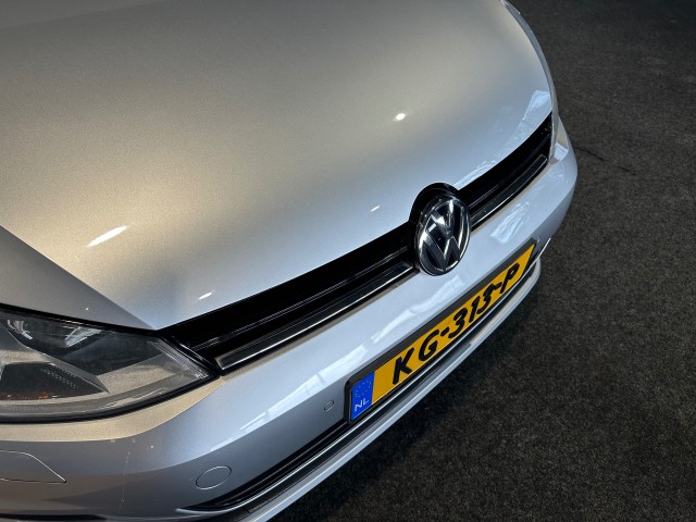 VOLKSWAGEN GOLF 1.2 TSI TREND ED. l 5DRS l NAVI l STOELVERW l LMV l BLUETOOTH l , SK Autos, Emmen