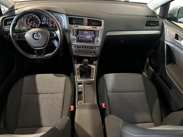 VOLKSWAGEN GOLF 1.2 TSI TREND ED. l 5DRS l NAVI l STOELVERW l LMV l BLUETOOTH l , SK Autos, Emmen