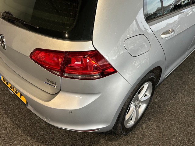 VOLKSWAGEN GOLF 1.2 TSI TREND ED. l 5DRS l NAVI l STOELVERW l LMV l BLUETOOTH l , SK Autos, Emmen