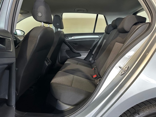 VOLKSWAGEN GOLF 1.2 TSI TREND ED. l 5DRS l NAVI l STOELVERW l LMV l BLUETOOTH l , SK Autos, Emmen