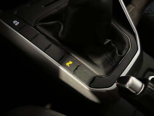 VOLKSWAGEN POLO 1.0 TSI LIFE BNS l NAP l STOELVERW l CAMERA l CLIMA l CARPLAY l, SK Autos, Emmen