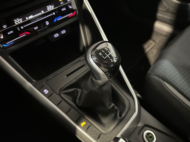 VOLKSWAGEN POLO 1.0 TSI LIFE BNS l NAP l STOELVERW l CAMERA l CLIMA l CARPLAY l, SK Autos, Emmen