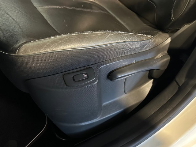 RENAULT CAPTUR 0.9 TCE XMOD l NAP l HALF LEDER l CAMERA l NAVI l LMV l , SK Autos, Emmen