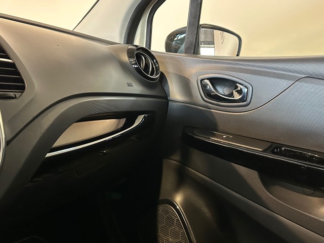 RENAULT CAPTUR 0.9 TCE XMOD l NAP l HALF LEDER l CAMERA l NAVI l LMV l , SK Autos, Emmen
