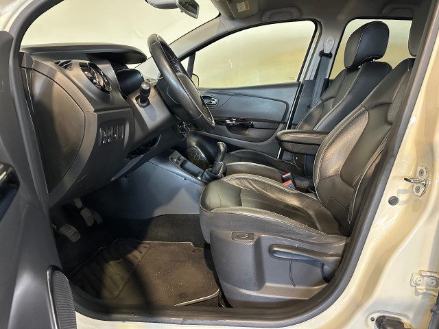 RENAULT CAPTUR 0.9 TCE XMOD l NAP l HALF LEDER l CAMERA l NAVI l LMV l , SK Autos, Emmen