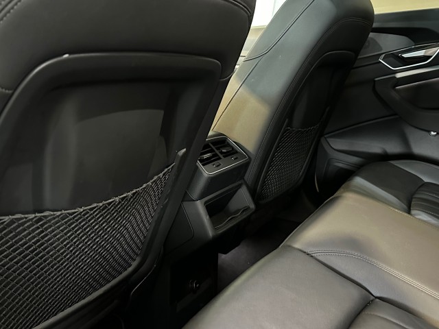 AUDI E-TRON E-TRON 50 Q L ED+ l NAP l PANORAMA l LEER l ELEK ACHTERKLEP l LUCHTVERING l MEMORY l , SK Autos, Emmen